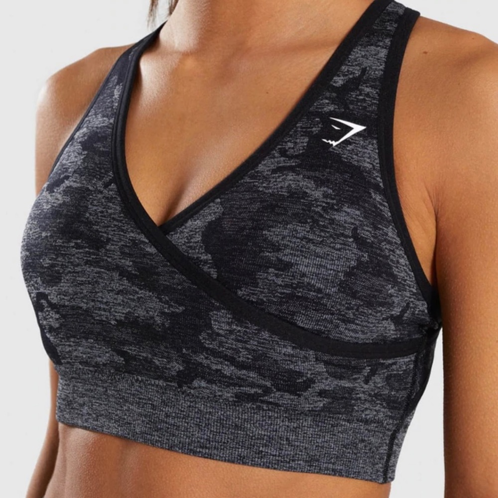 GYMSHARK- Adapt Camo Sports Bra Size Small
